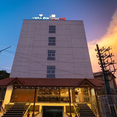 Vera By Bisque Hebbal - Manyata Tech Park 班加罗尔 外观 照片